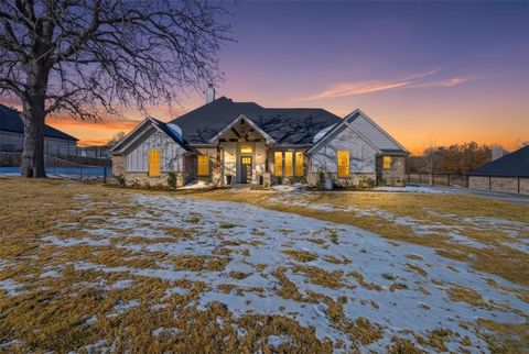 9017 Valley Oak Court Springtown TX 76082