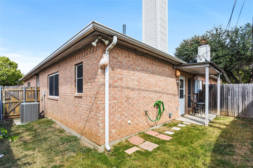 Crest The - Residential Income