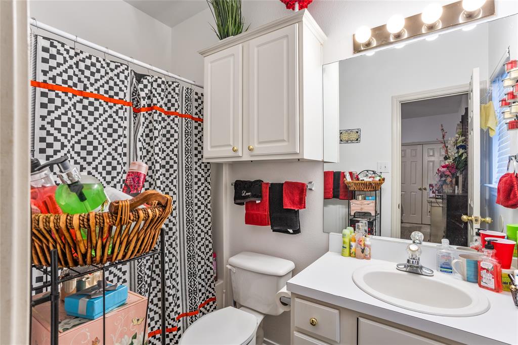 Crest The - Residential Income