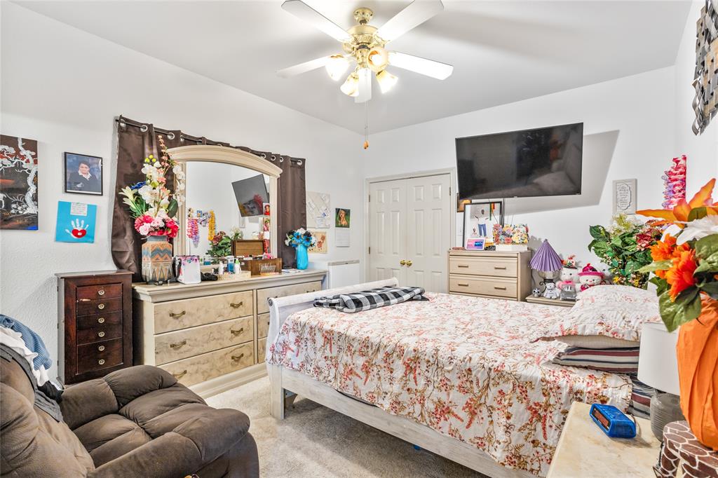 Crest The - Residential Income