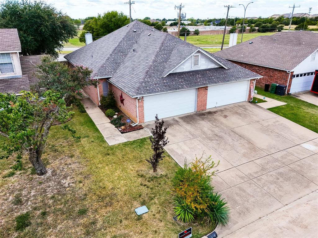 Crest The - Residential Income