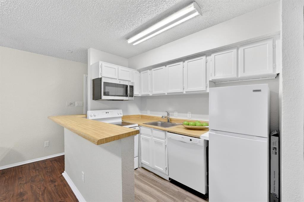 9825 Walnut Street 306