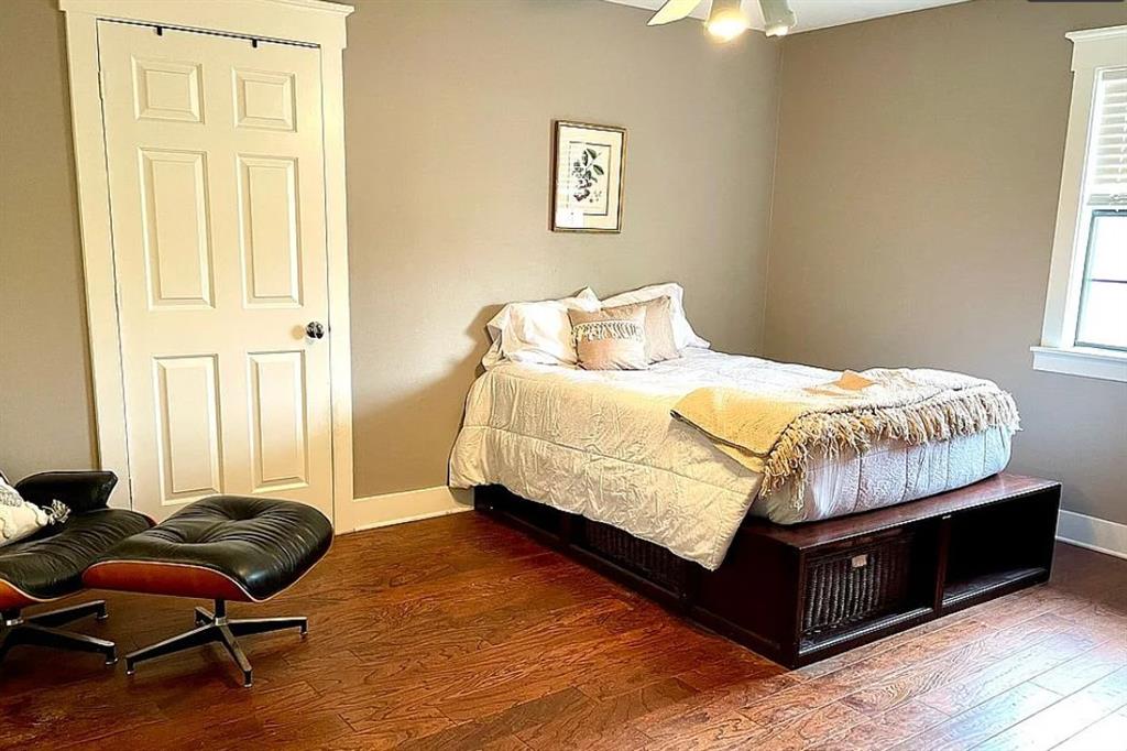 C Smith - Commercial Sale