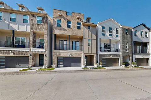 2557 Carmelita Street Dallas TX 75212