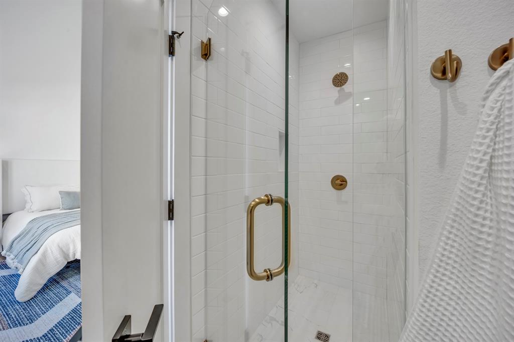 Lakeside - Residential