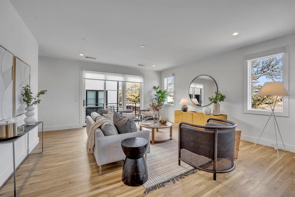 Lakeside - Residential