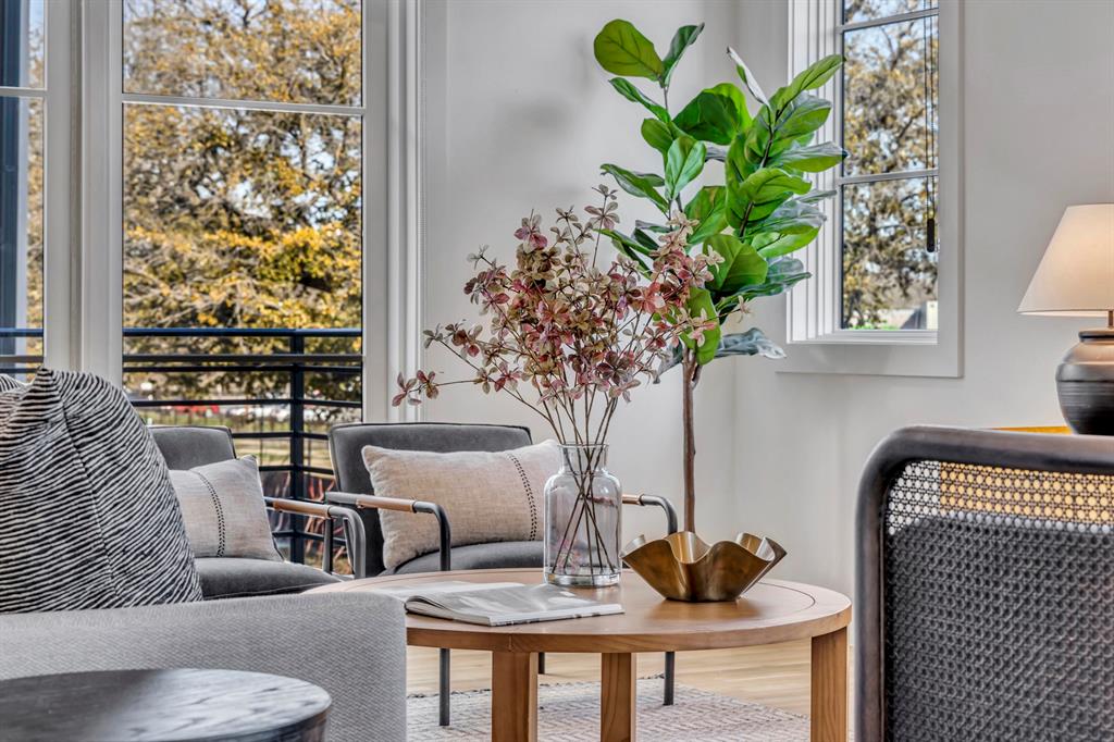 Lakeside - Residential