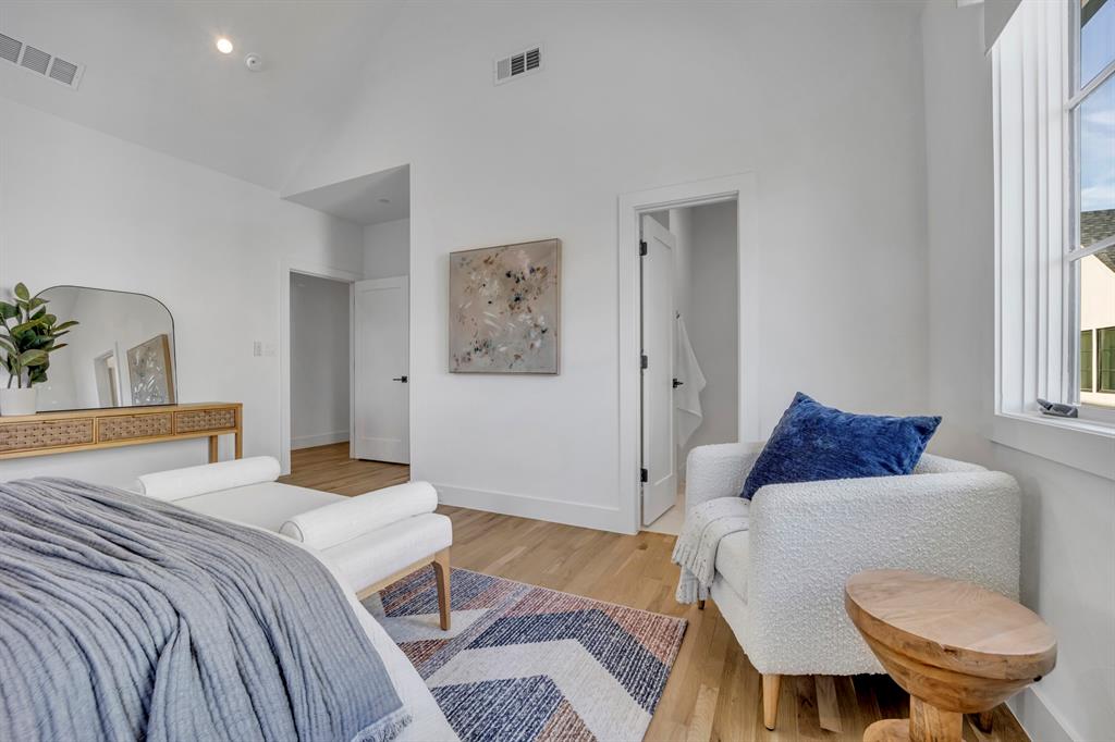 Lakeside - Residential