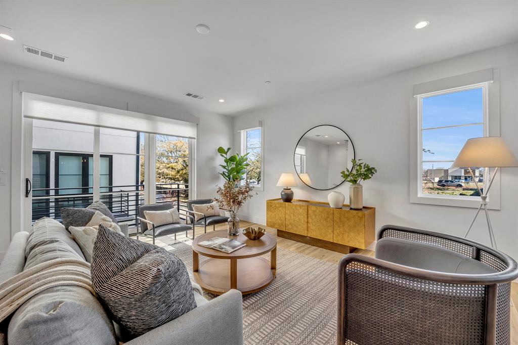 Lakeside - Residential