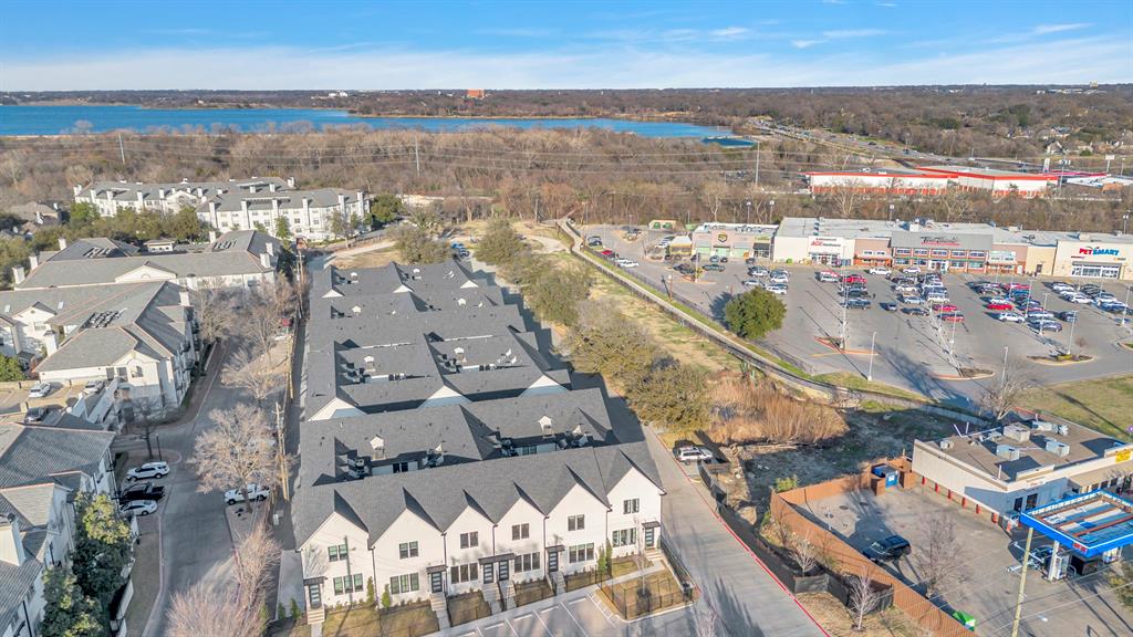 Lakeside - Residential