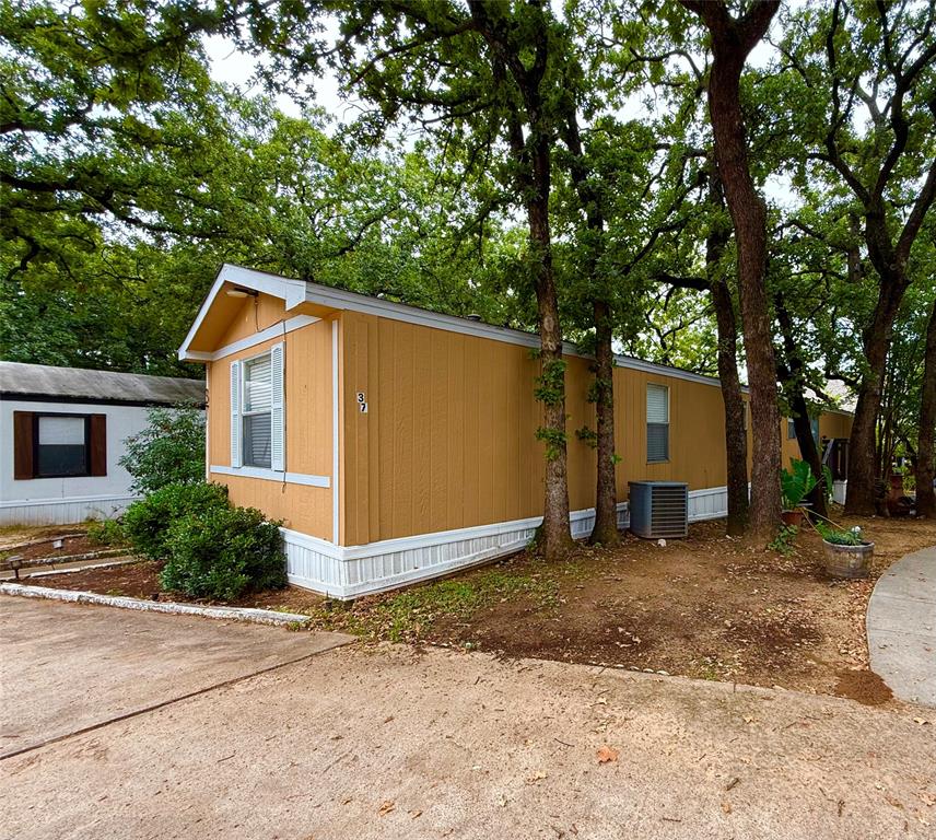 301 S Coppell Road 37