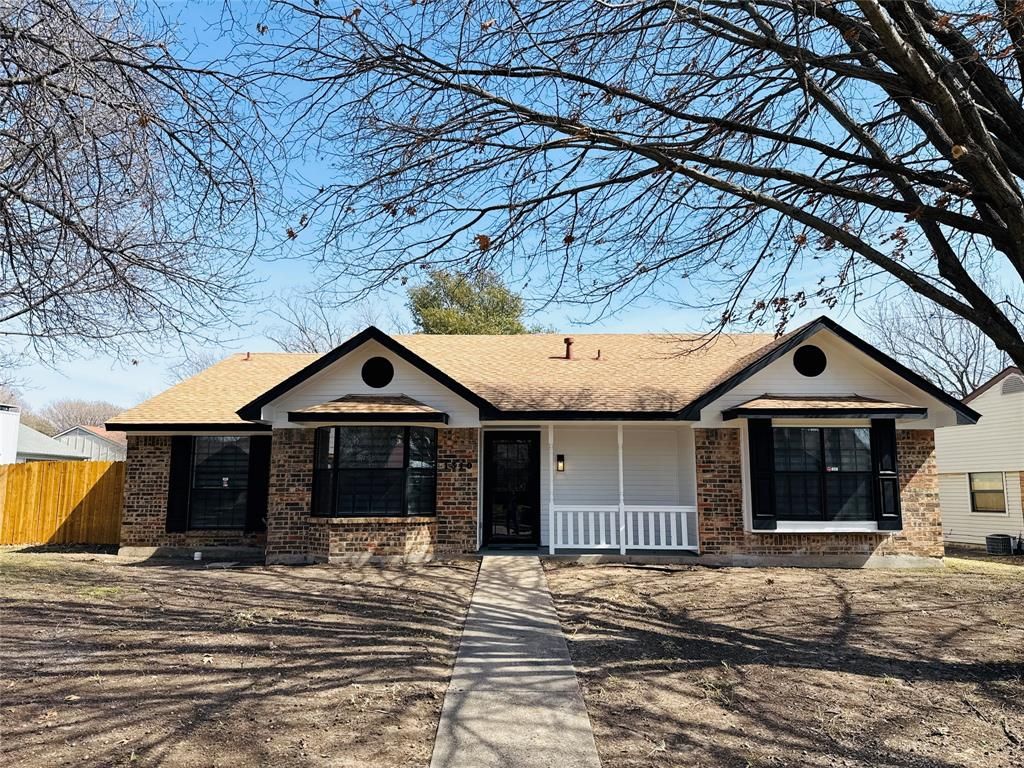 Photo of 1310 Oak Run Drive, Duncanville, TX 75137 (MLS # 21194118)