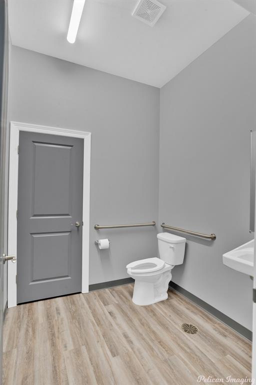 Cordaro - Commercial Lease