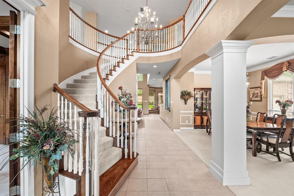 6803 Shoreview Drive