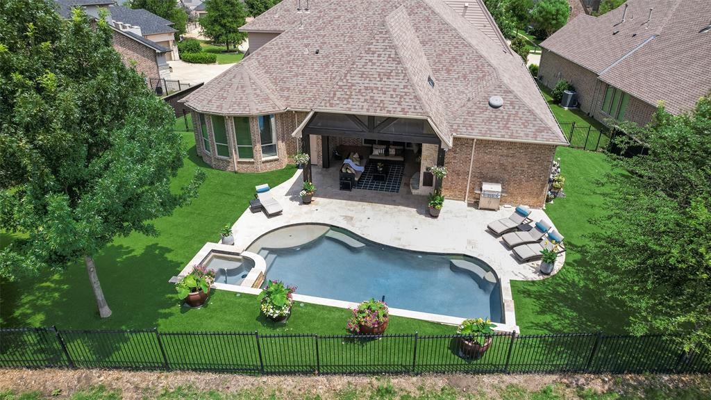 3400 Spicewood Drive