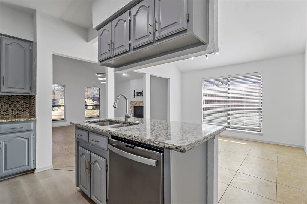 Preston Manor Ph II - Residential Lease