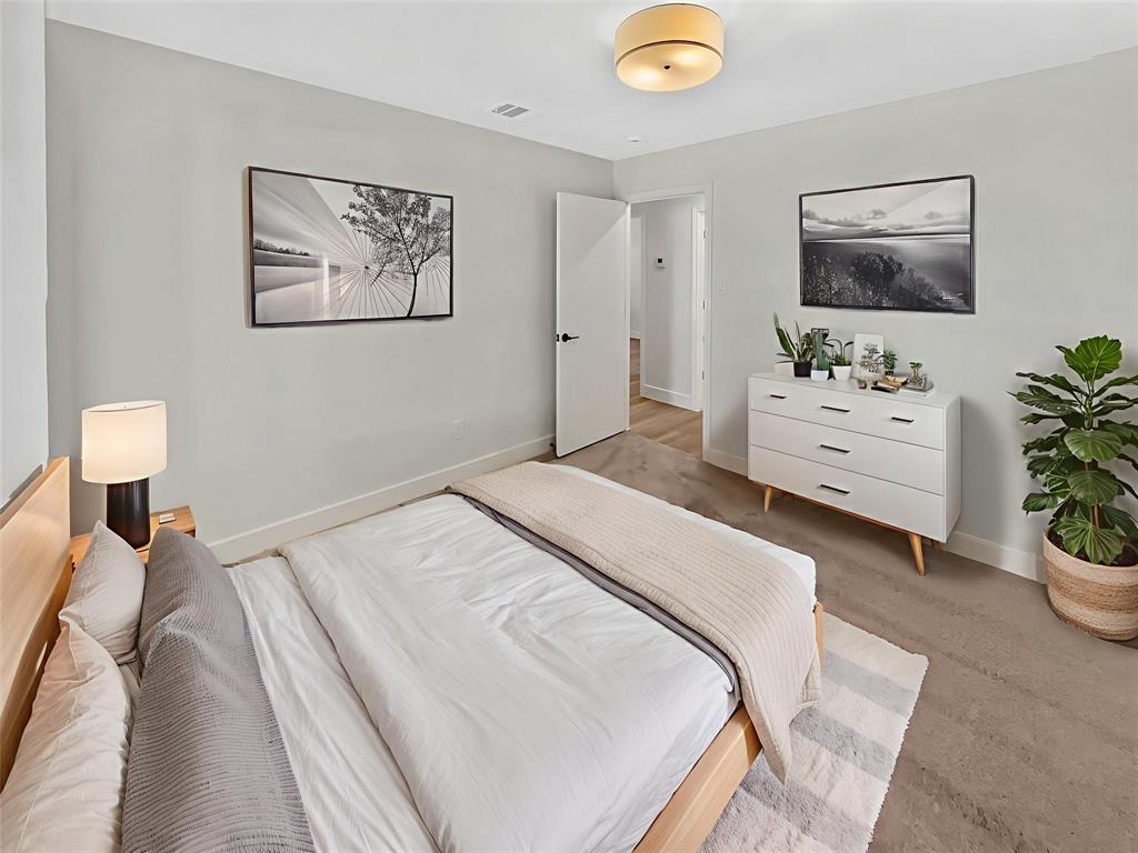 348 Lakewood Court