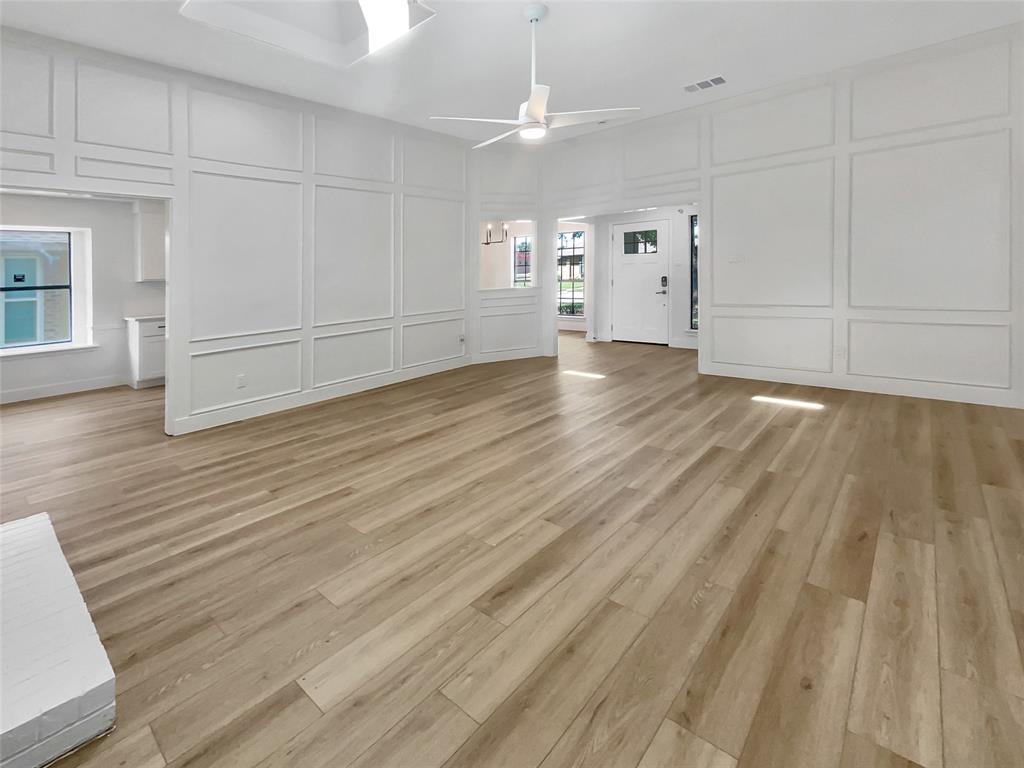 348 Lakewood Court