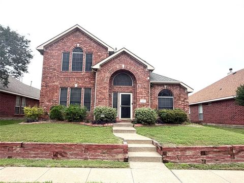 Photo of 1618 Arbor Creek Drive, Garland, TX 75040 (MLS # 21253847)