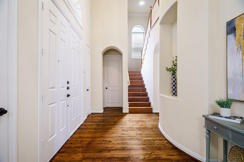 3305 Kendall Lane