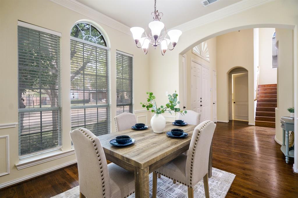 3305 Kendall Lane