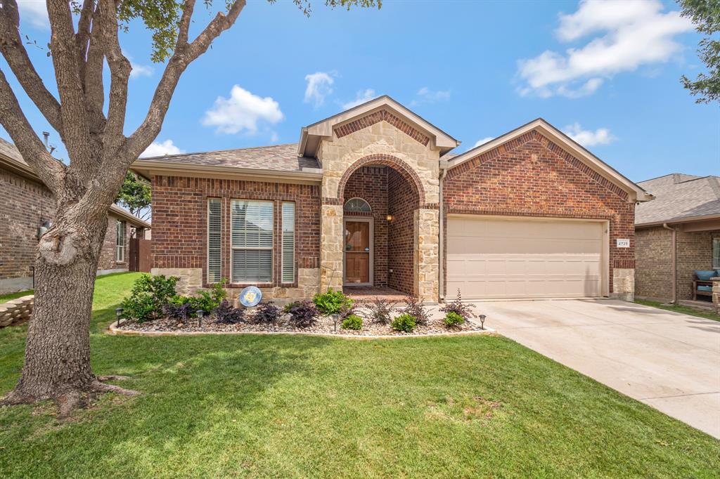 2725 Albatross Lane