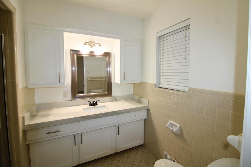 Buckner Terrace 08 Sec 03 Inst - Residential Lease