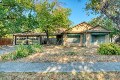Photo of 3233 Jane Lane, Haltom City, TX 76117 (MLS # 21401899)