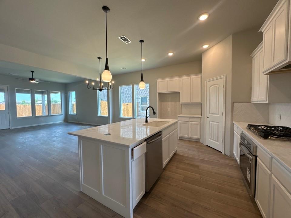 2105 Bluebird Lane