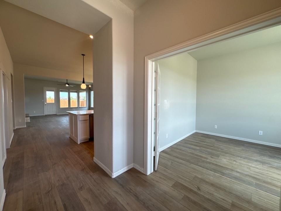 2105 Bluebird Lane