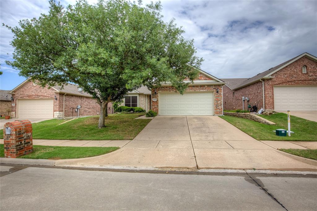 4001 Pineoak Lane