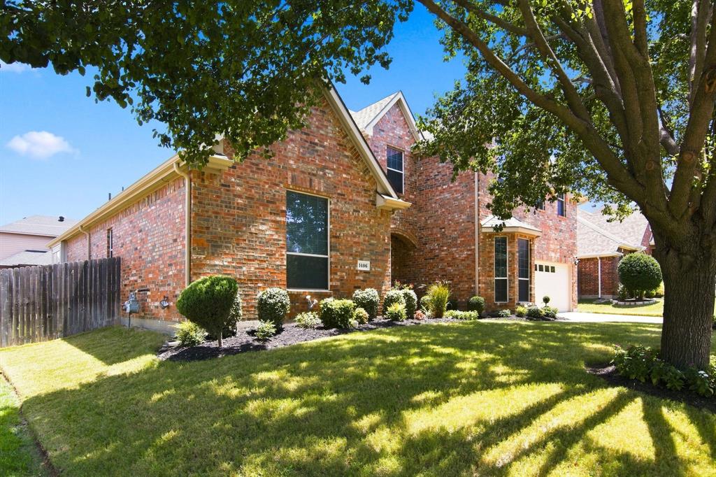1406 Lennox Way