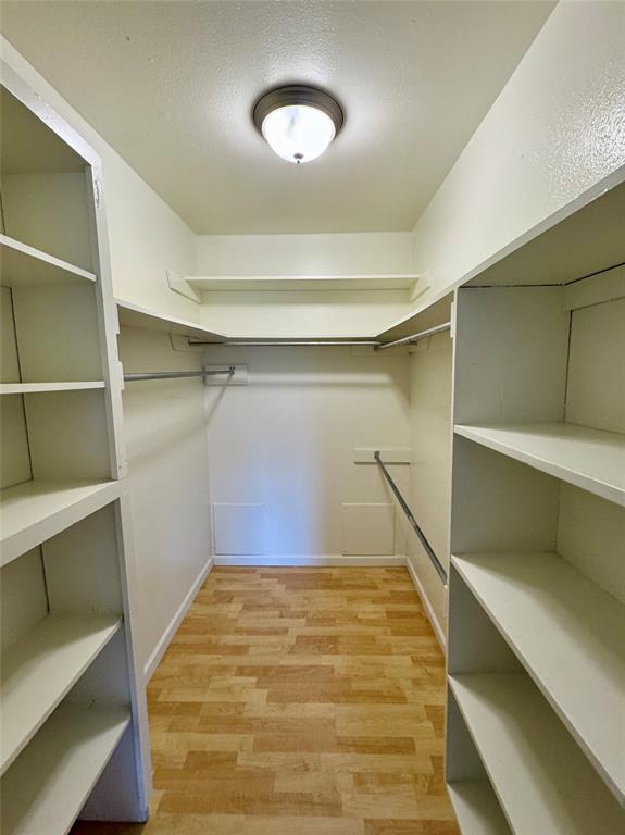 Royal Knoll Condos - Residential