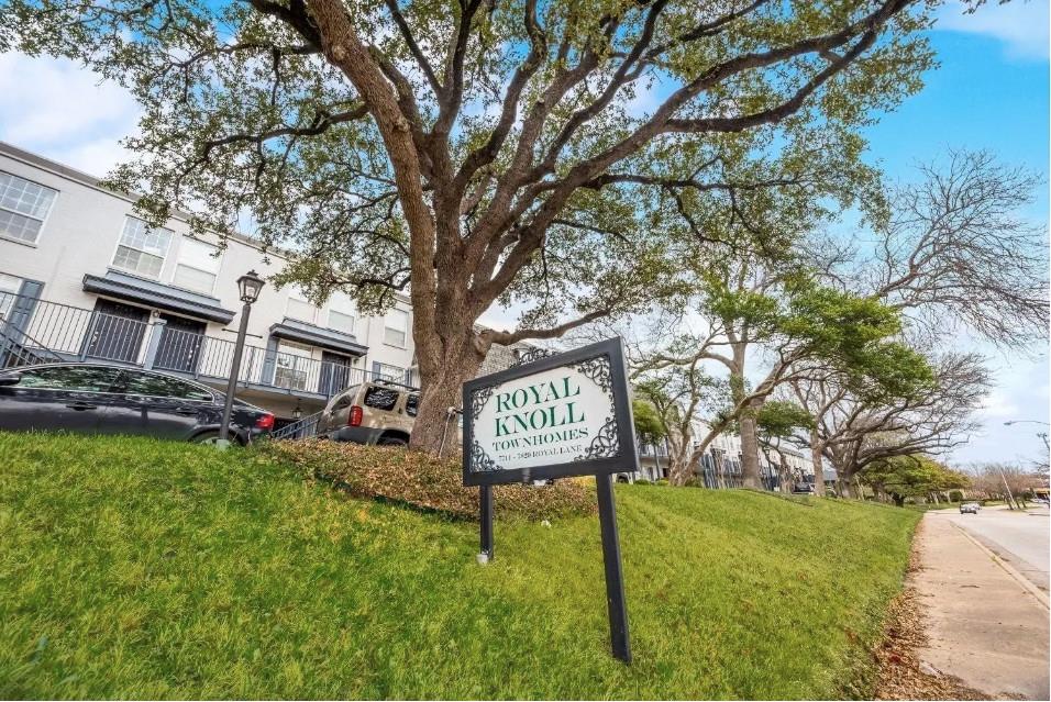 Royal Knoll Condos - Residential