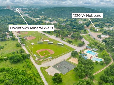 1220B W Hubbard Street Mineral Wells TX 76067