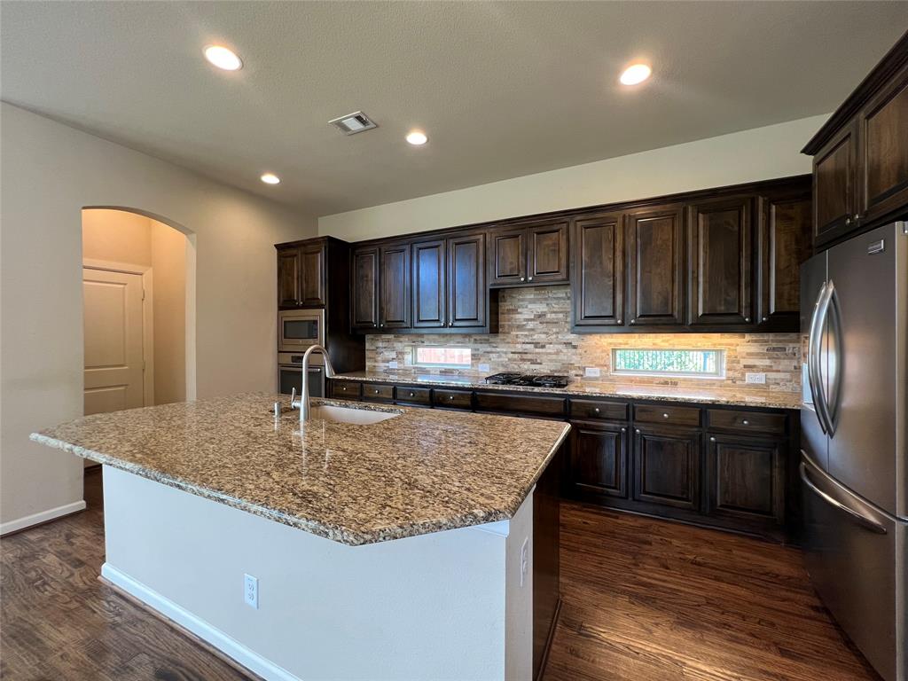 Viridian Village 1b - Residential Lease