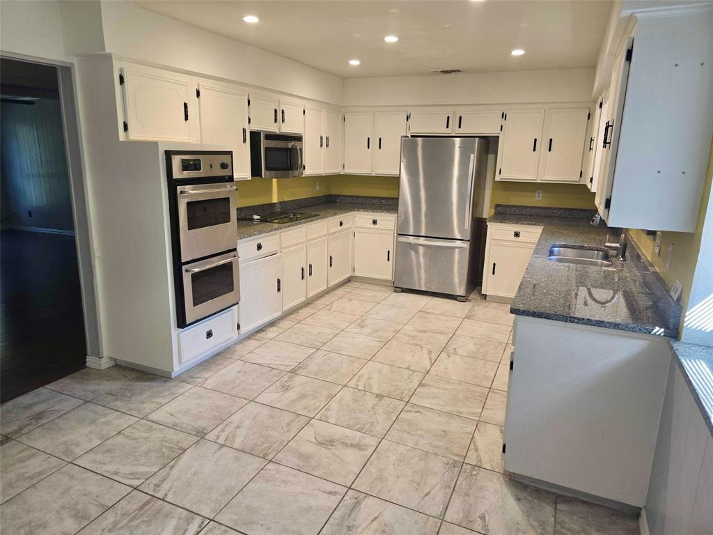 EASTRIDGE EST - Residential