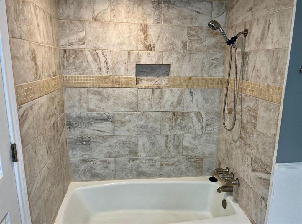 EASTRIDGE EST - Residential