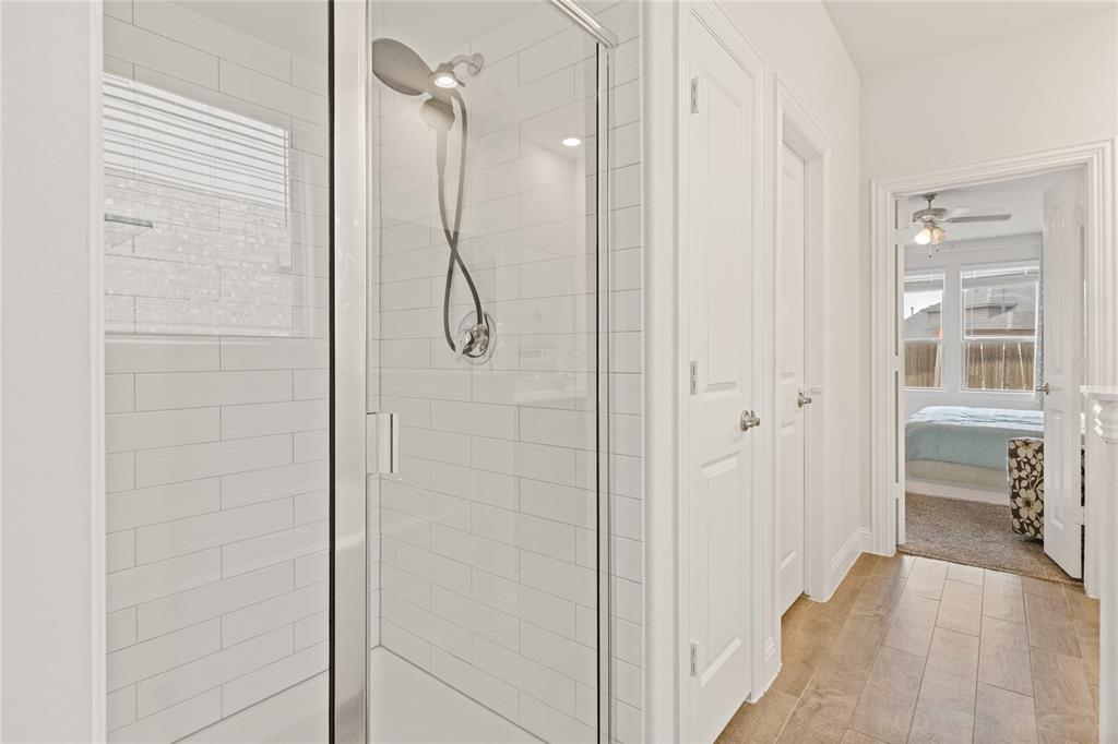 Aubrey, Texas 76227, United States, 4 Bedrooms Bedrooms, ,3 BathroomsBathrooms,Residential,Pending,26002