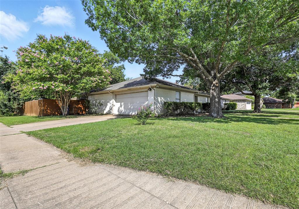801 James Circle