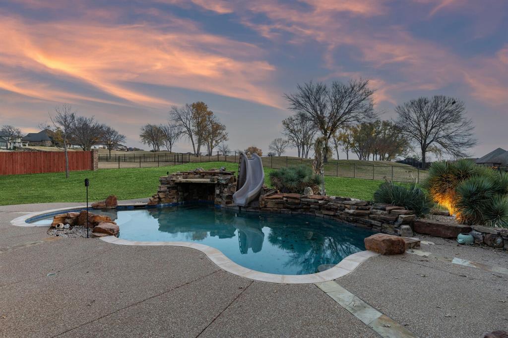 Resort On Eagle Mountain Lake - Residential