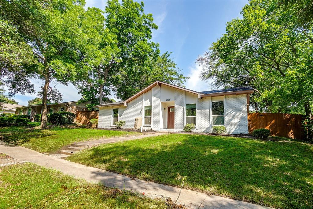 2909 Clover Valley Drive