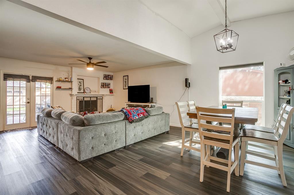 2909 Clover Valley Drive