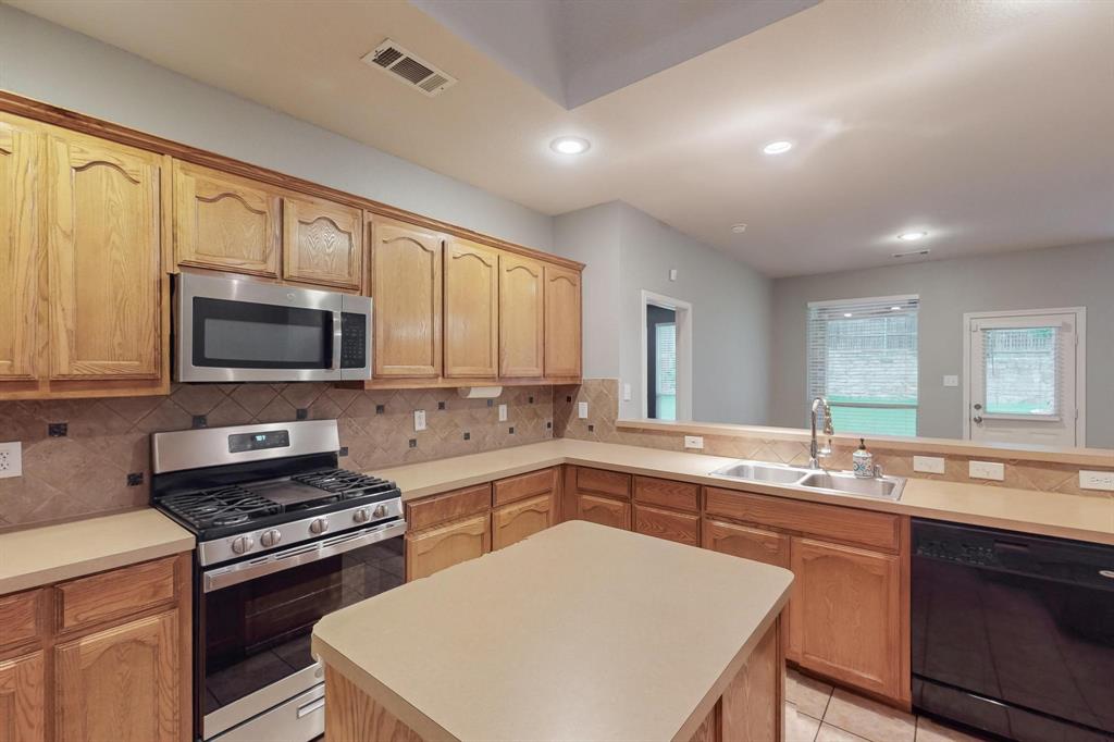 Summit Parc 04 - Residential Lease