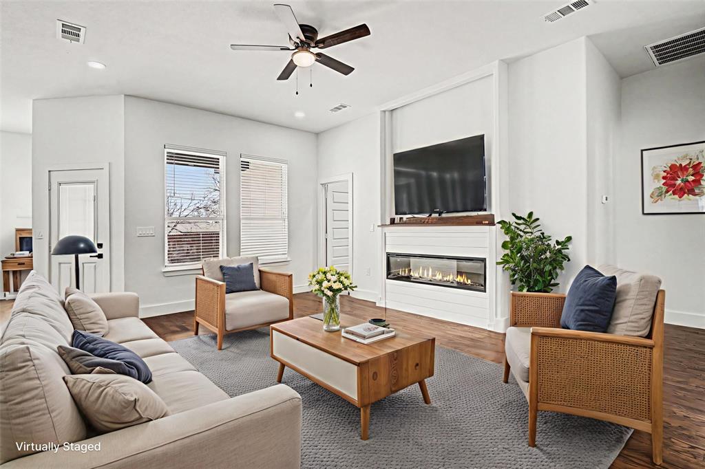 El Rosa - Residential