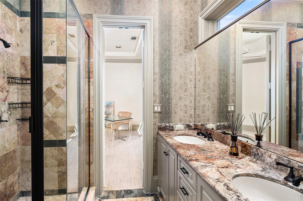 Sme-Ballas Oak Lawn 01 - Residential