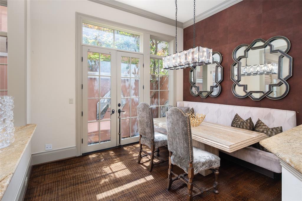 Sme-Ballas Oak Lawn 01 - Residential