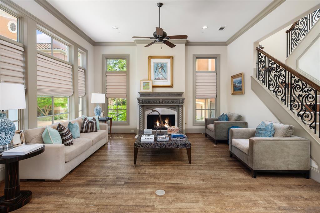 Sme-Ballas Oak Lawn 01 - Residential