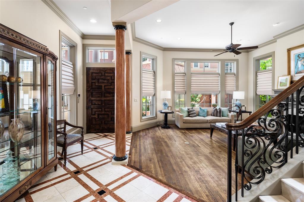 Sme-Ballas Oak Lawn 01 - Residential
