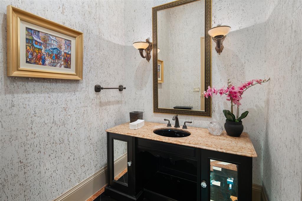 Sme-Ballas Oak Lawn 01 - Residential